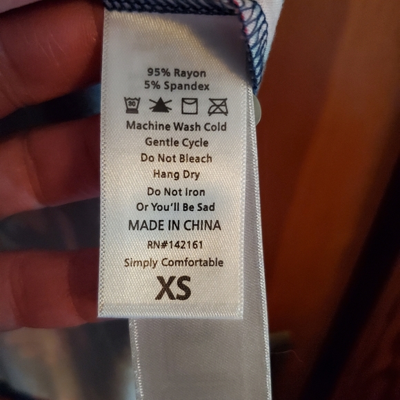 LuLaRoe Leah - Picture 5 of 5